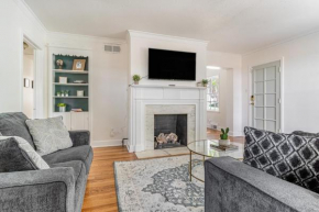 *NEW* Charming Memphis Bungalow near Cooper Young